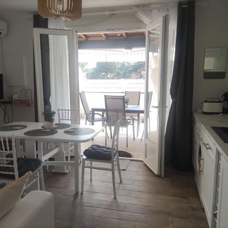 Appartement Jade Dans Residence Proche Tennis/ Centre Naturiste Agde Dış mekan fotoğraf